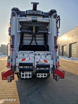 Mercedes-Benz eActros 300L - 10