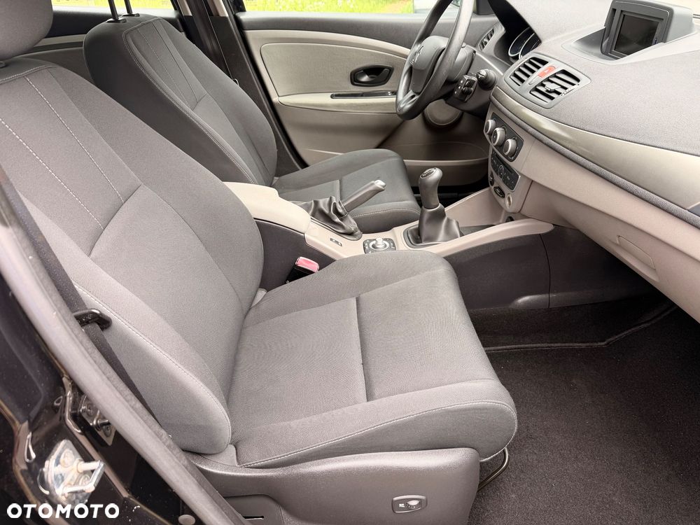 Renault Megane 1.6 16V 100 J'taime - 21