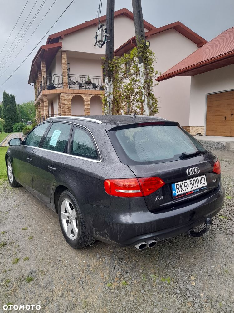 Audi A4 Avant 2.0 TDI DPF Ambition - 9