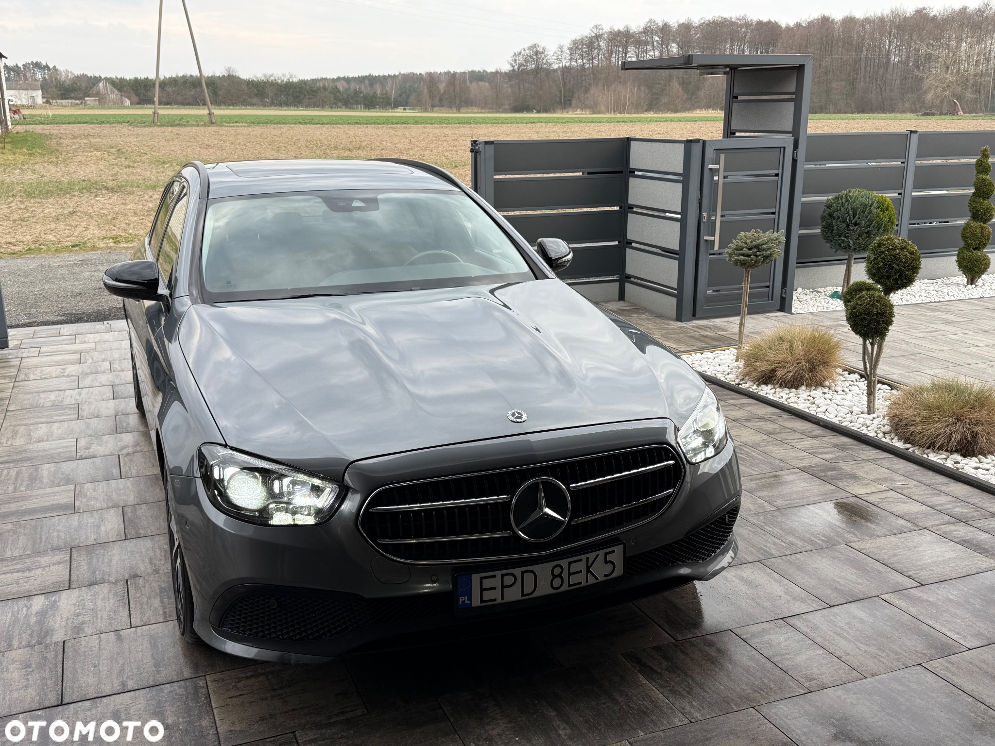 Mercedes-Benz Klasa E 220 d T 9G-TRONIC - 13