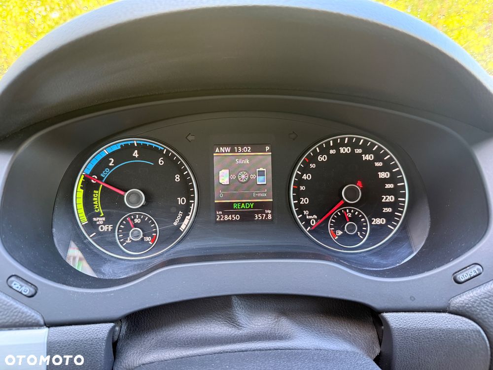 Volkswagen Jetta Hybrid - 16