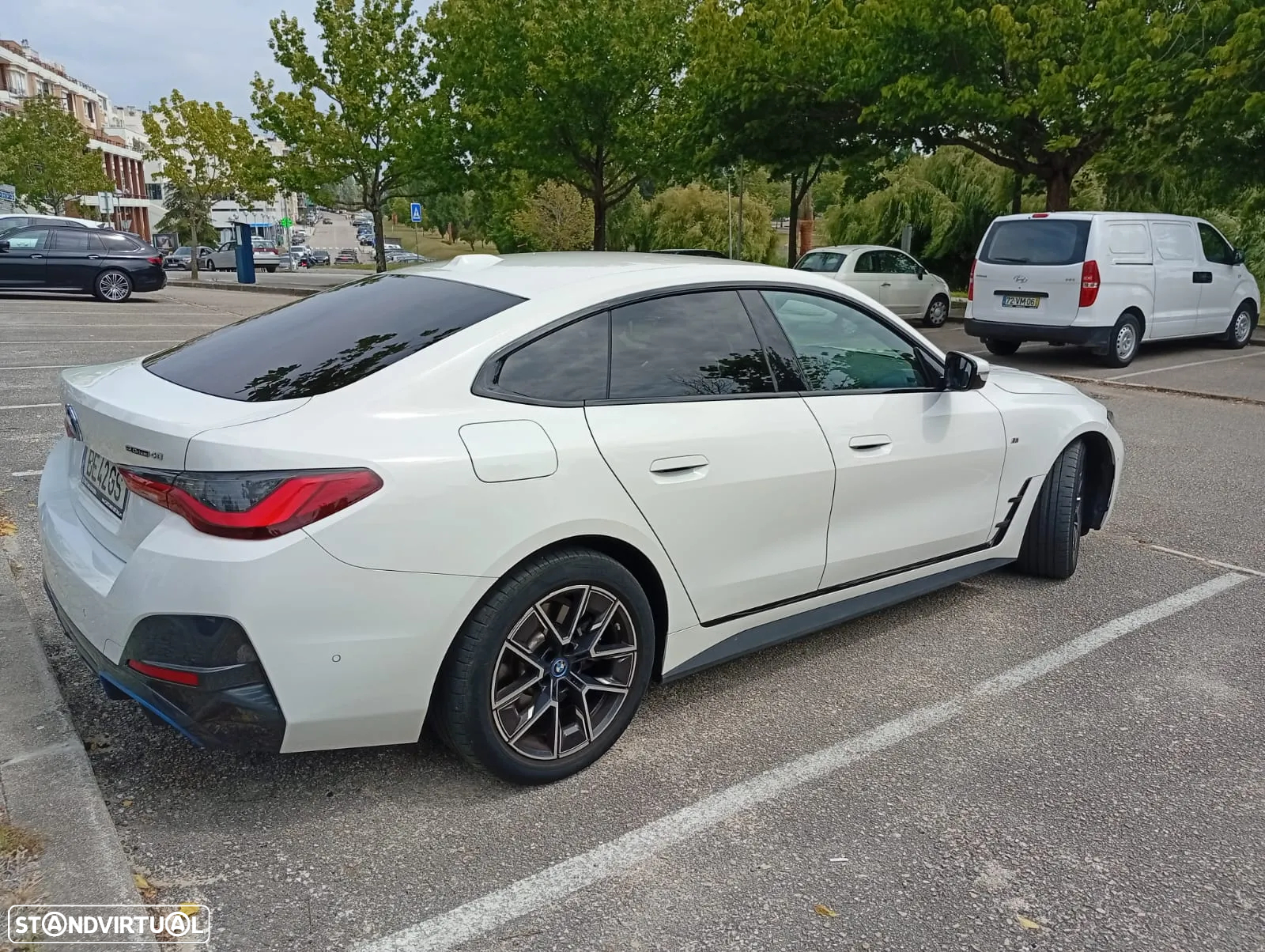 BMW i4 eDrive40 Desportiva M - 6