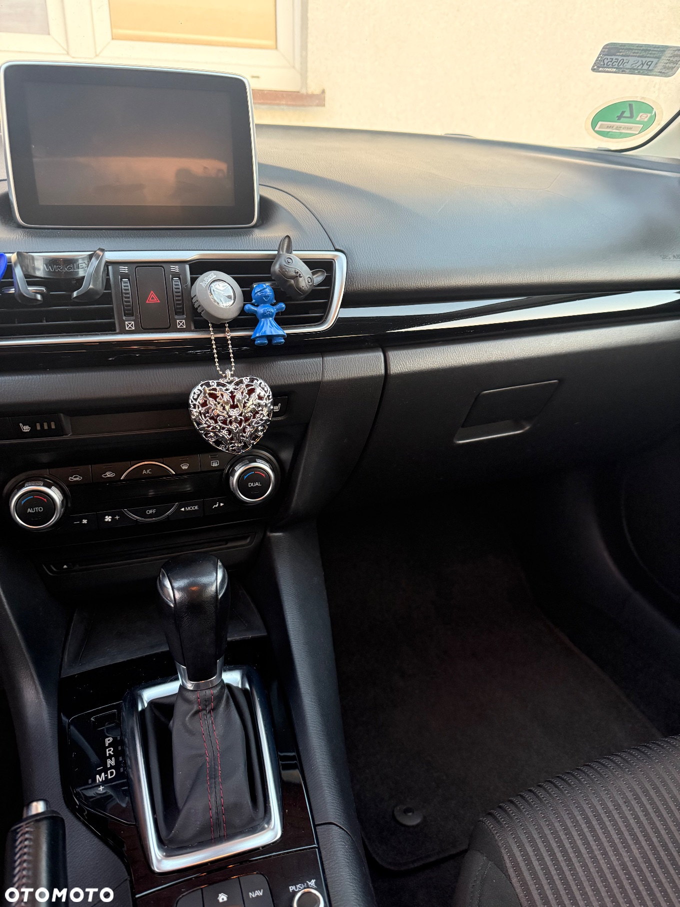 Mazda 3 SKYACTIV-D 150 Automatik Sports-Line - 2