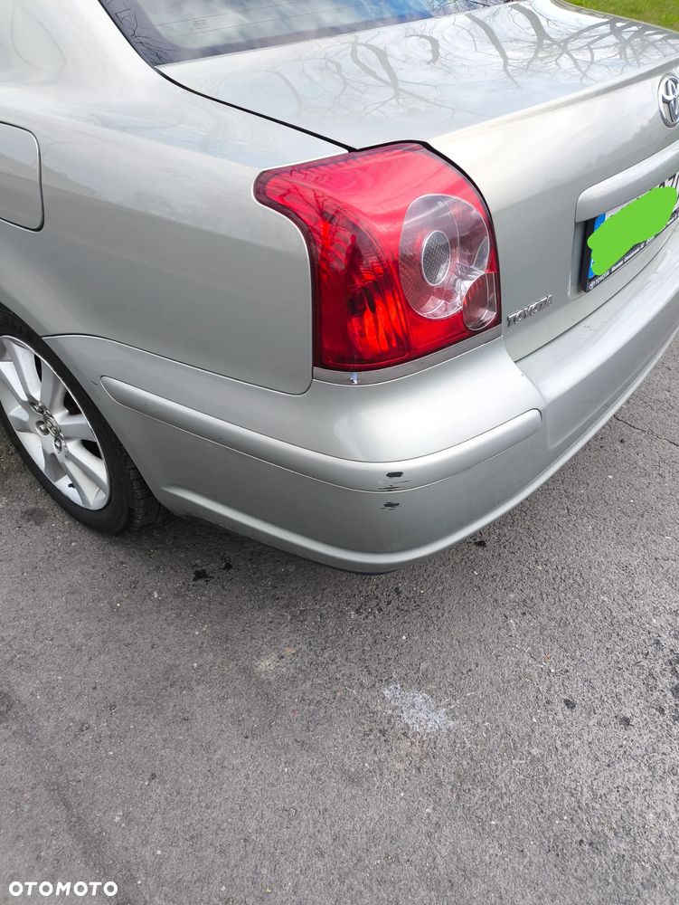 Toyota Avensis 1.8 VVT-i Luna - 3