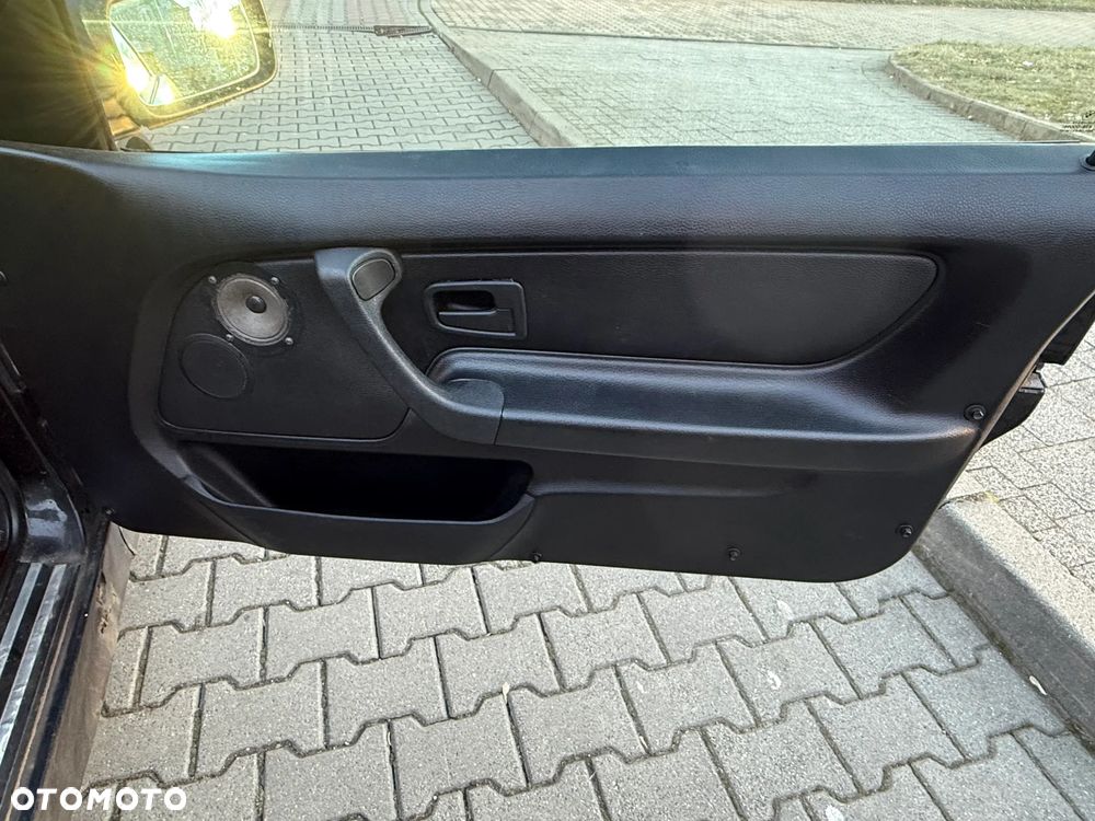 BMW Seria 3 316i - 10