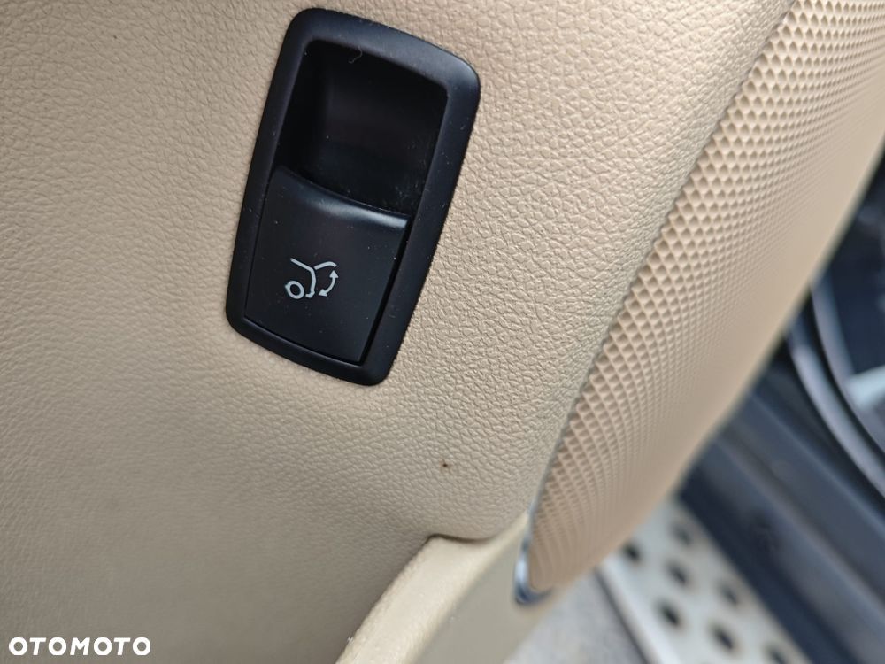 Mercedes-Benz GL 500 4Matic 7G-TRONIC - 24