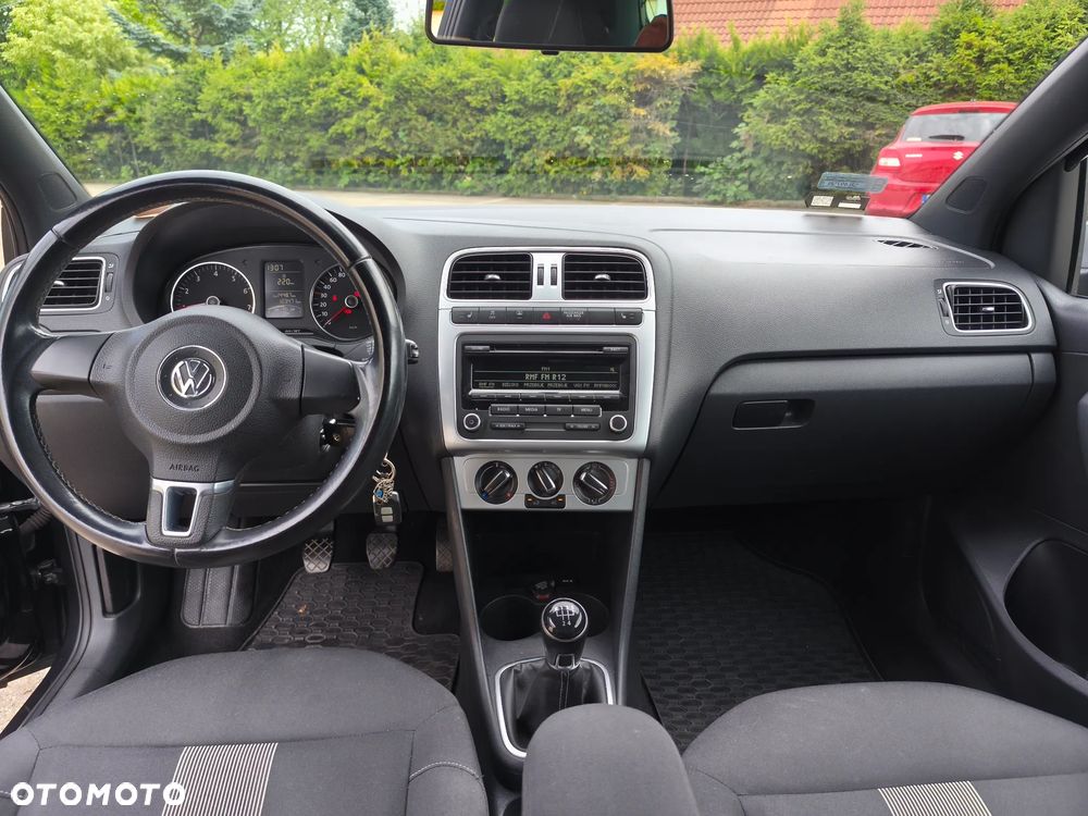 Volkswagen Polo - 16