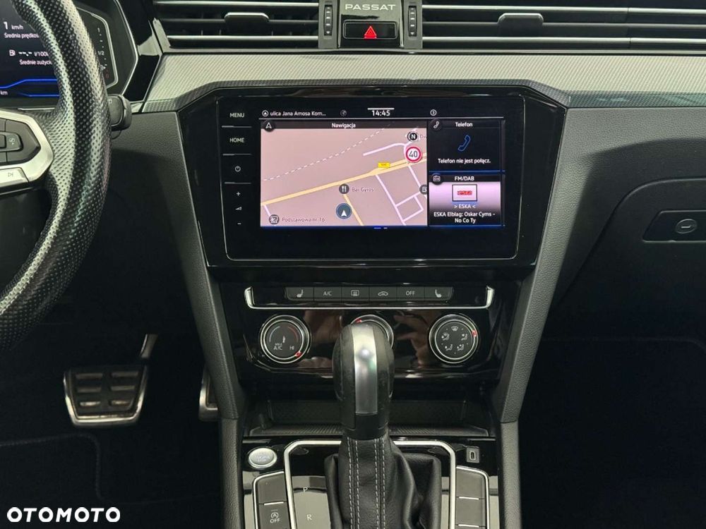 Volkswagen Passat - 29