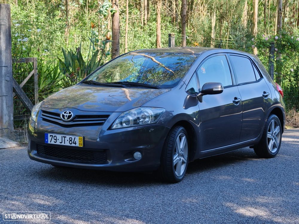 Toyota Auris 1.4 D-4D - 1