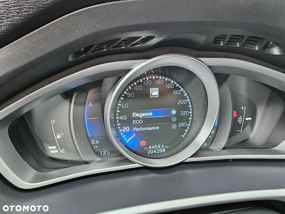 Volvo V40 D2 RDesign - 25