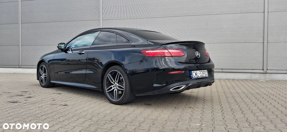 Mercedes-Benz Klasa E 220 d 4Matic 9G-TRONIC AMG Line - 15