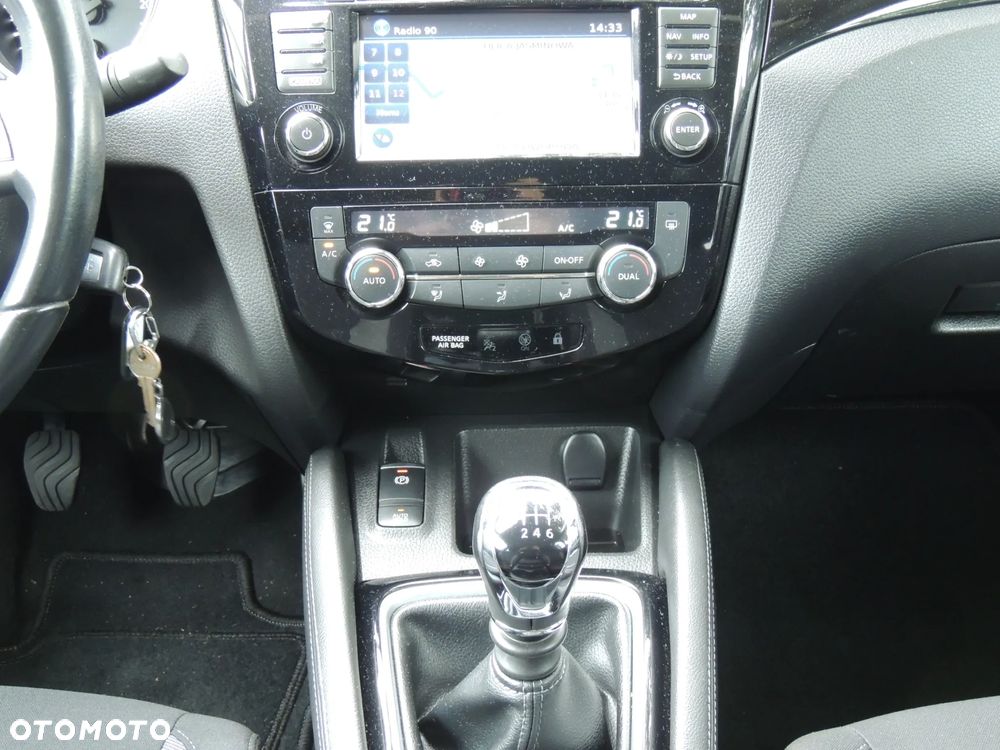 Nissan Qashqai 1.2 DIG-T Acenta EU6 - 16