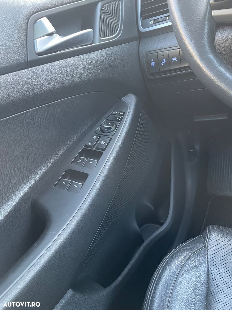 Hyundai Tucson 2.0 CRDI 4WD Automatik Premium - 19