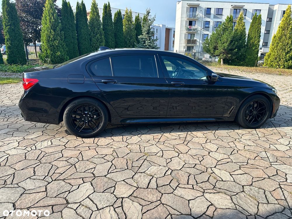 BMW Seria 7 750Li xDrive - 20