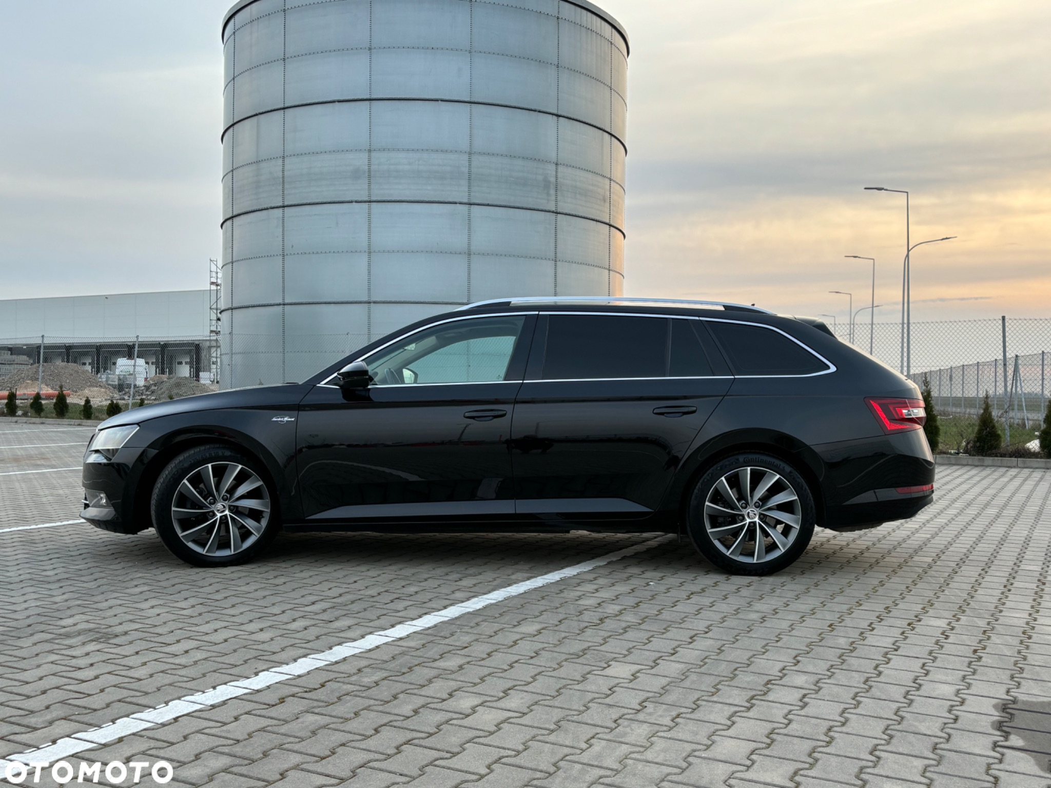 Skoda Superb 2.0 TDI SCR 4x4 L&K DSG - 6
