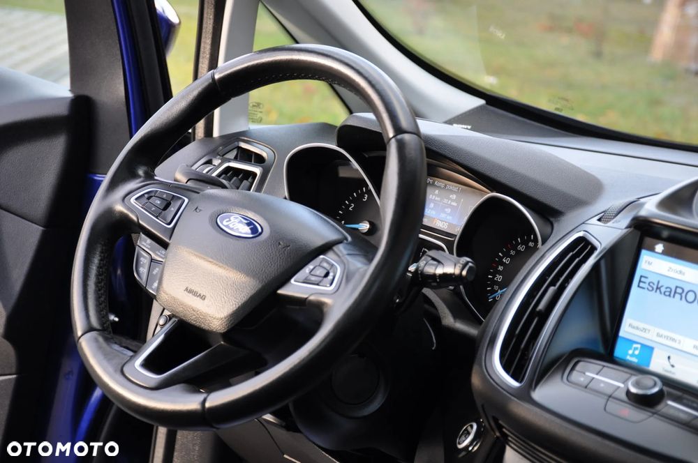 Ford Grand C-MAX - 32