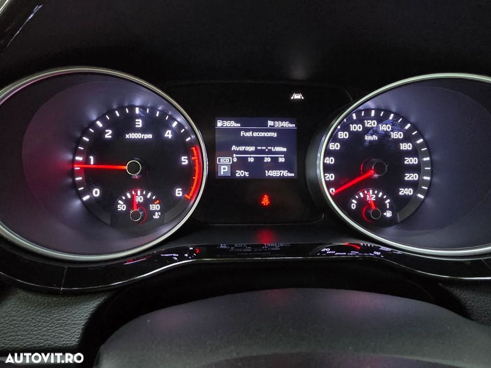 Kia Ceed 1.6 CRDi Eco-Dynamics+ (48V Mild-Hybrid) DCT7 GT Line - 10