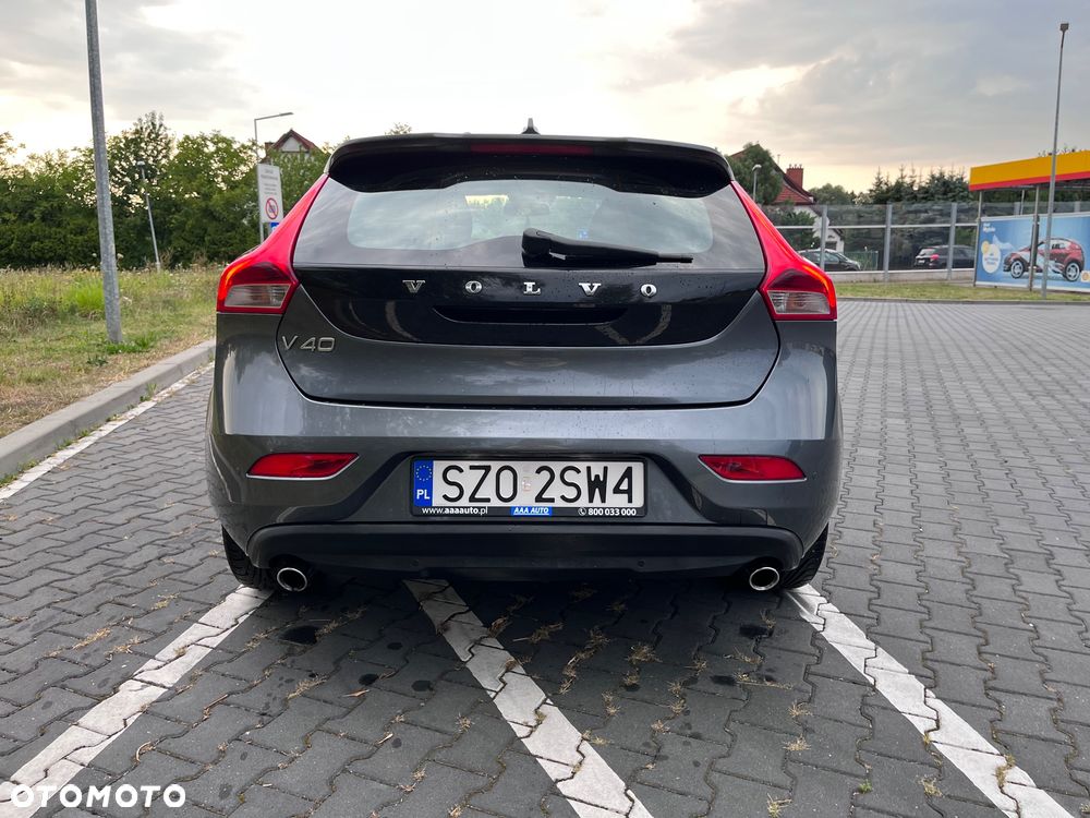 Volvo V40 D3 Momentum - 5