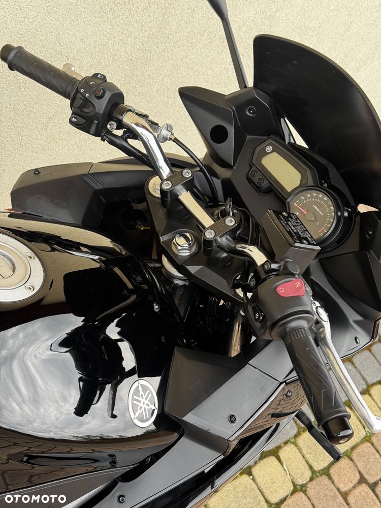 Yamaha XJ - 12