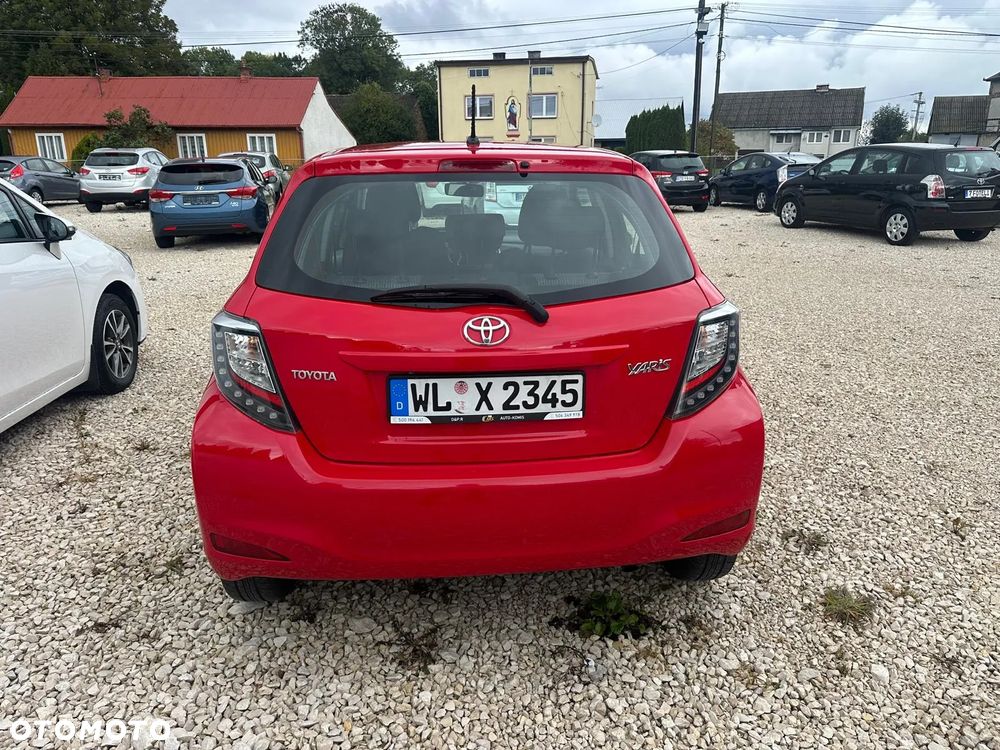 Toyota Yaris 1.33 VVT-i Executive - 4