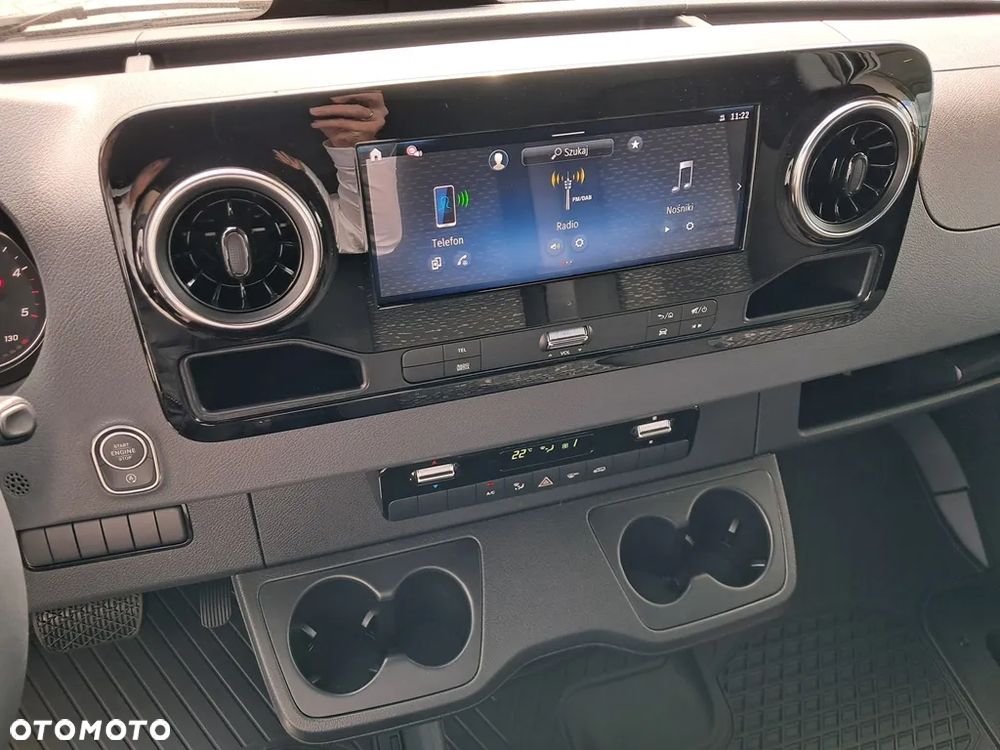 Mercedes-Benz Sprinter - 20