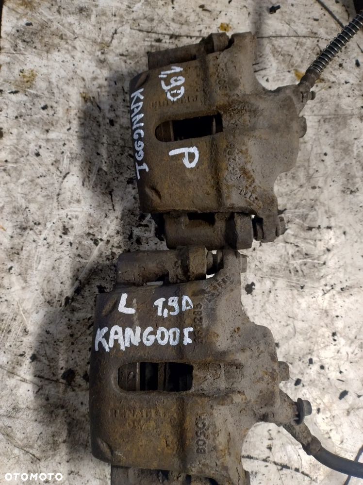 Renault Clio II kangoo thalia zacisk jarzmo przód - 3