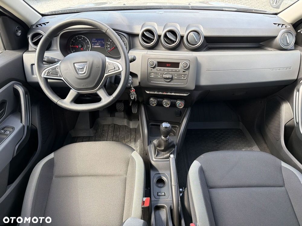 Dacia Duster 1.6 SCe Essential - 11