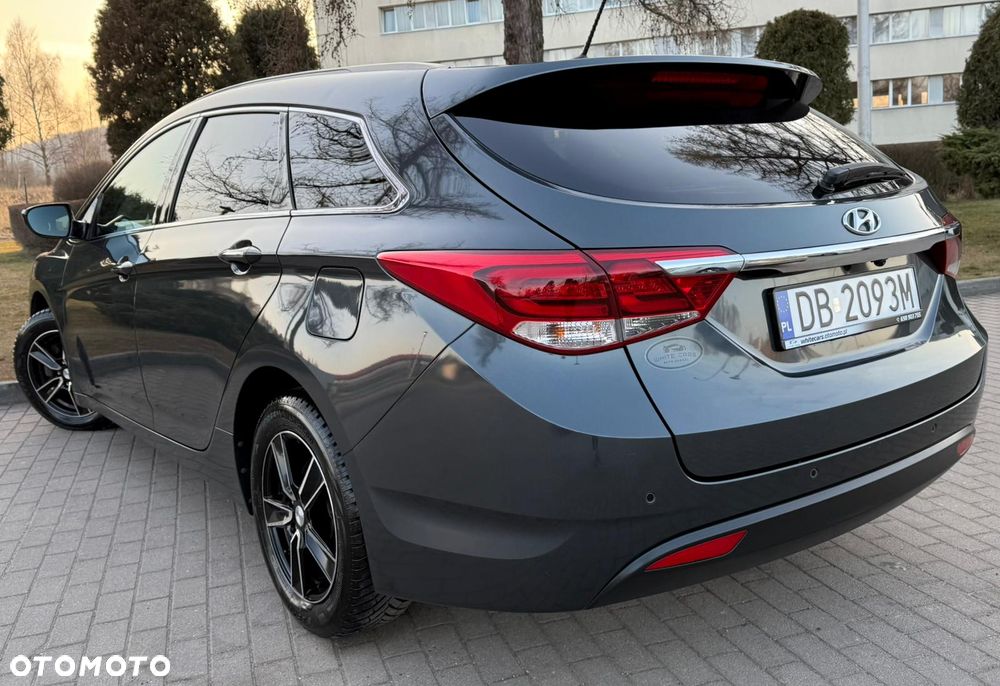 Hyundai i40 1.6 GDI Comfort + - 18