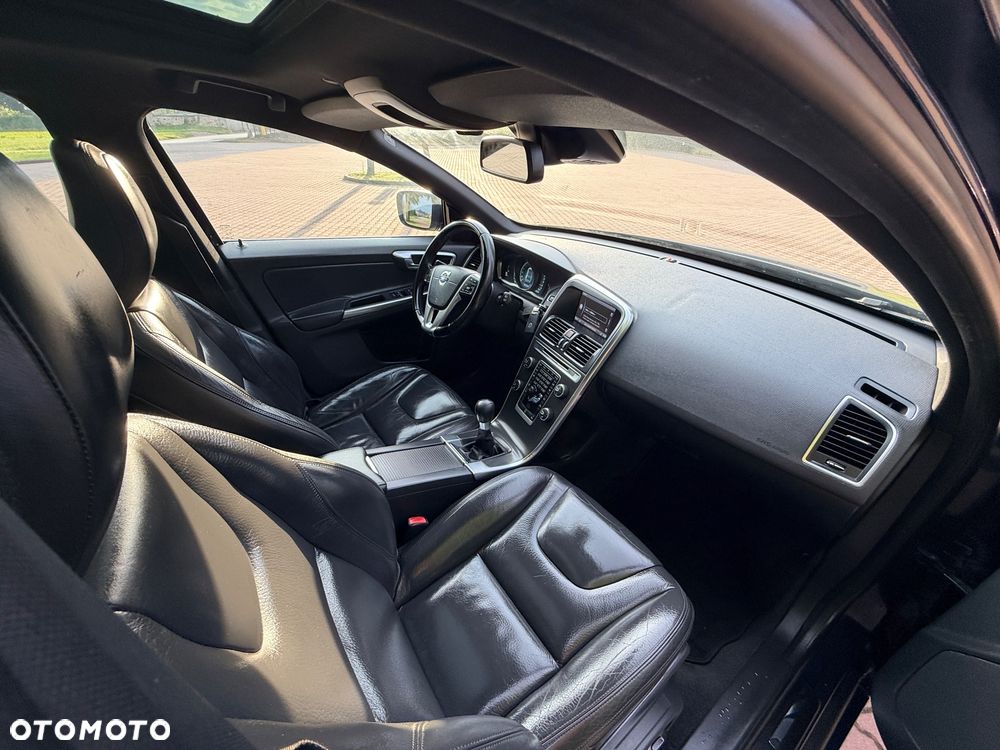 Volvo XC 60 D3 Momentum - 21