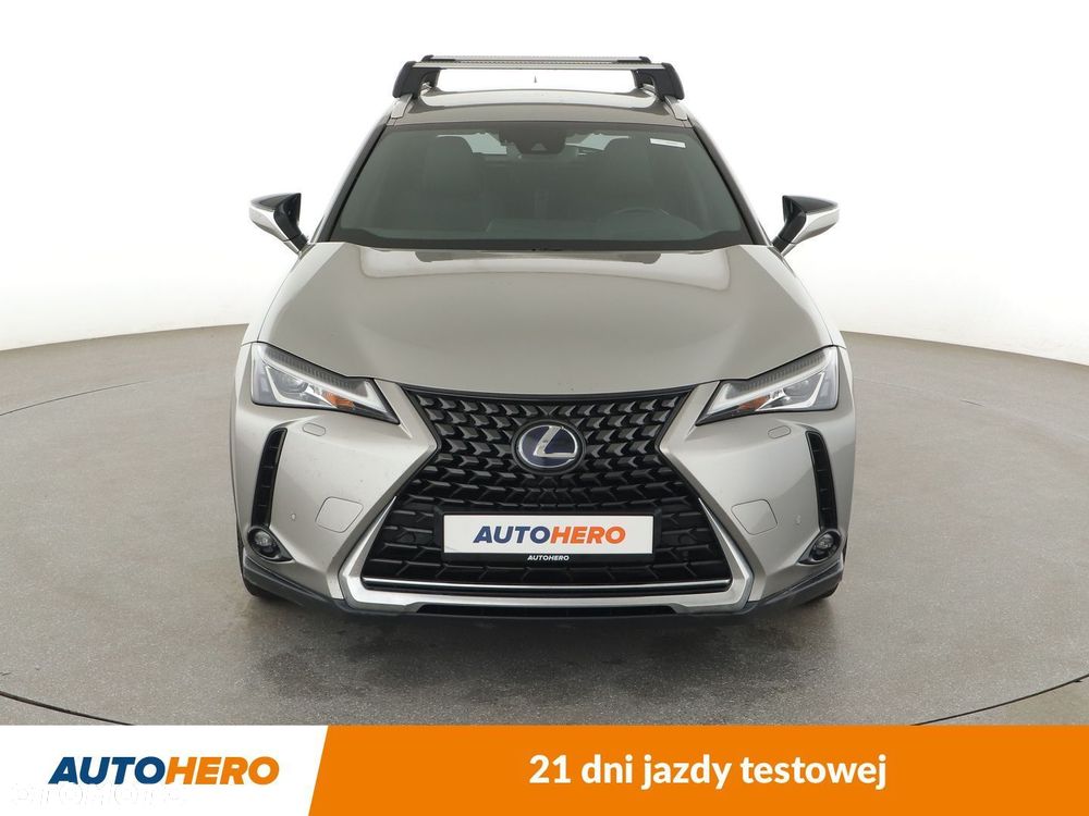 Lexus UX - 9