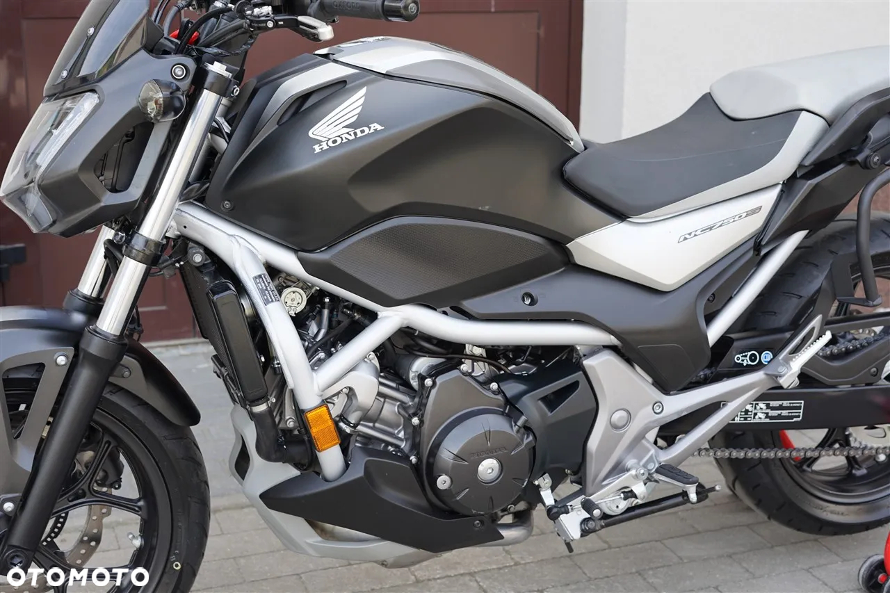 Honda NC - 29