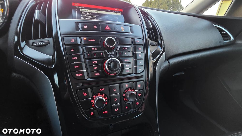 Opel Astra 1.4 T Cosmo - 14