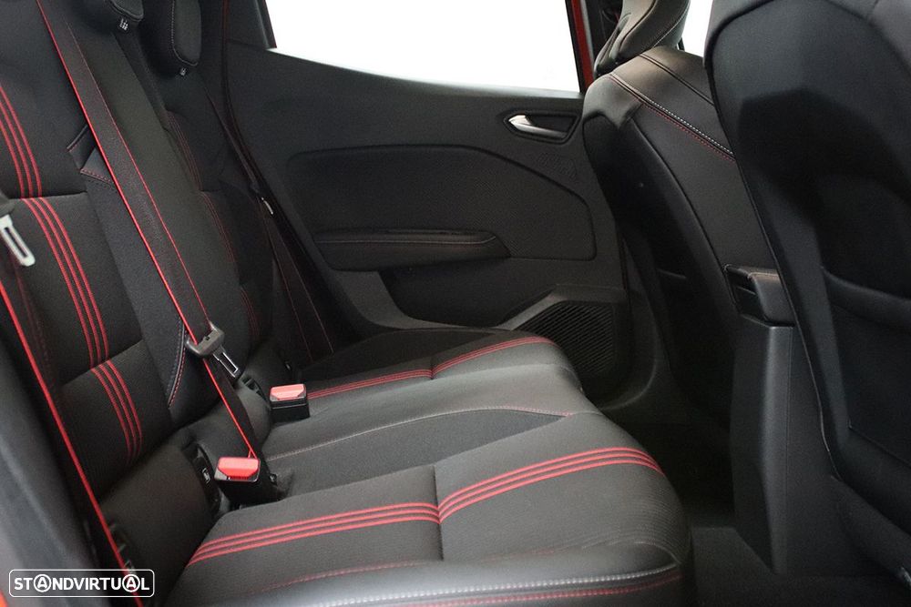 Renault Clio 1.0 TCe RS Line - 24