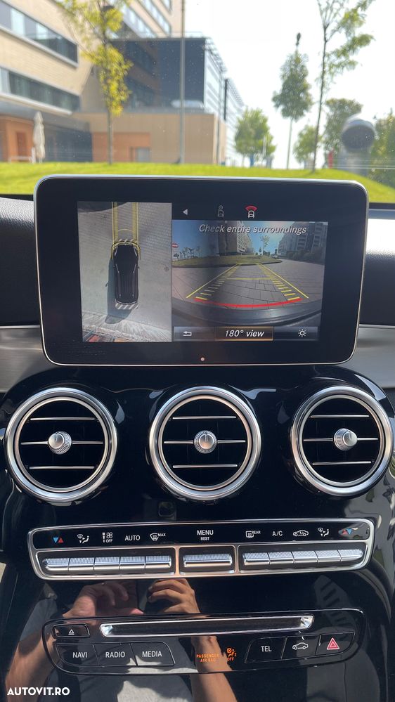 Mercedes-Benz GLC 250 d 4Matic 9G-TRONIC AMG Line - 13