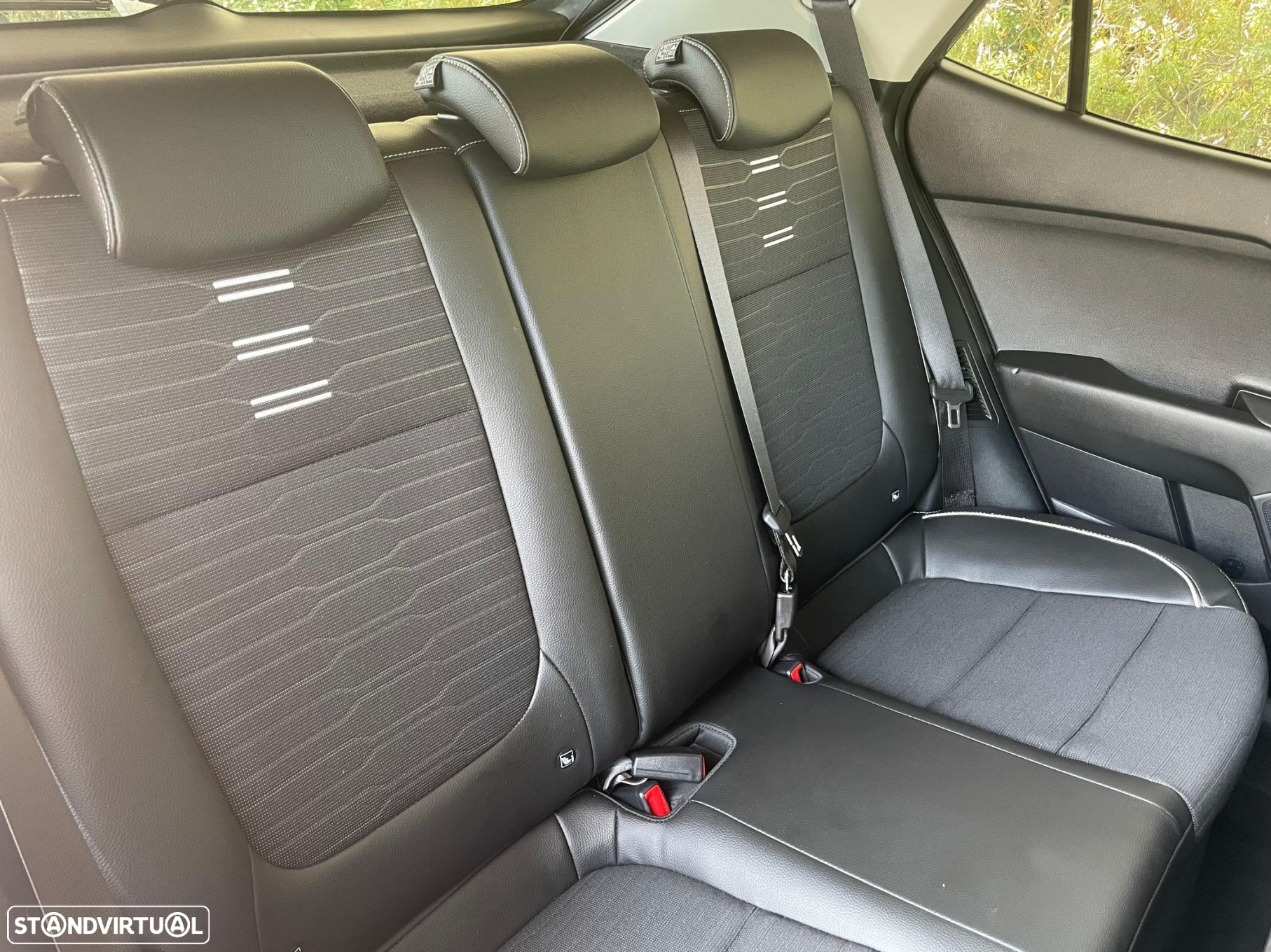 Kia Stonic 1.0 T-GDI GT Line - 10