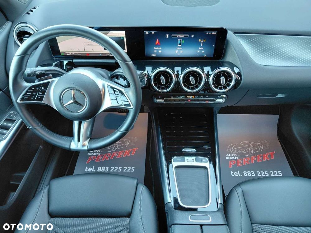 Mercedes-Benz GLA - 21