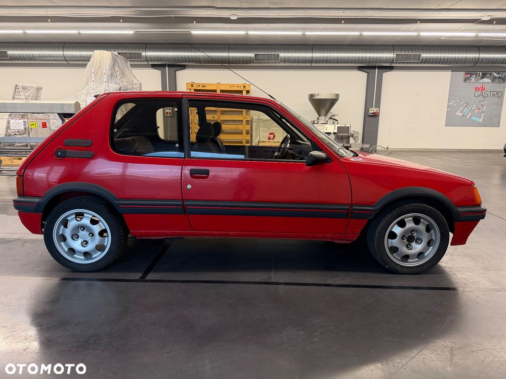 Peugeot 205 - 2
