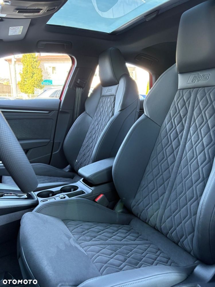 Audi RS3 Limousine - 13