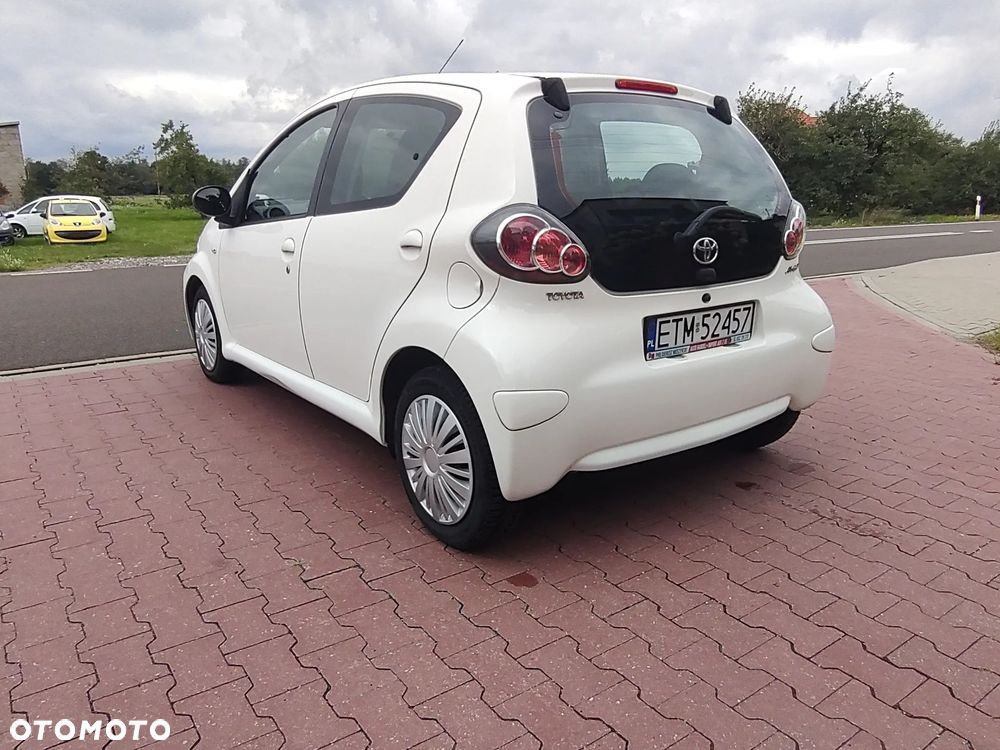Toyota Aygo Cool - 10