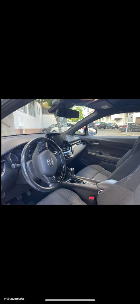 Toyota C-HR 1.2 Turbo - 9