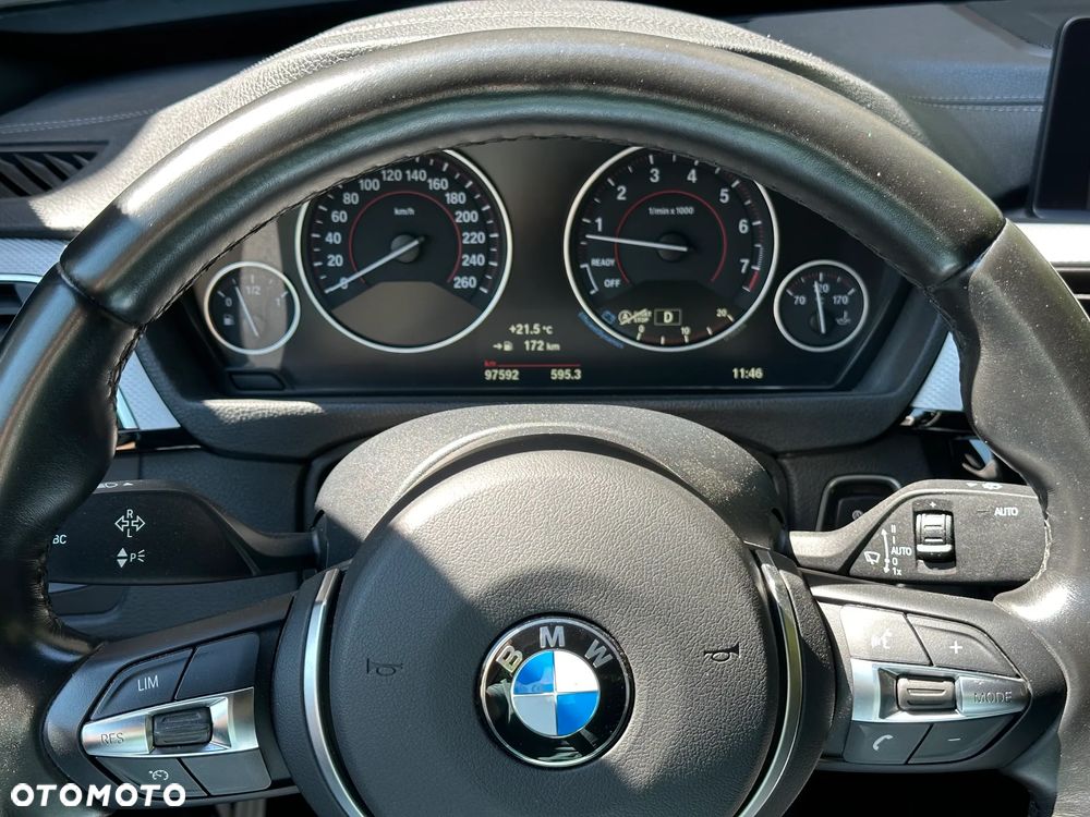 BMW 3GT 320i M Sport - 12