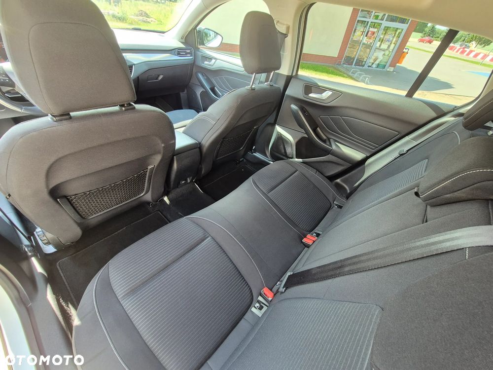 Ford Focus 2.0 EcoBlue Titanium Business - 14