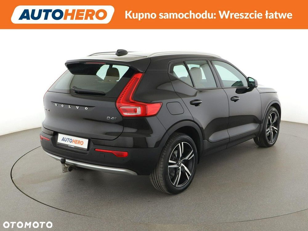 Volvo XC 40 D4 AWD Momentum Pro - 8