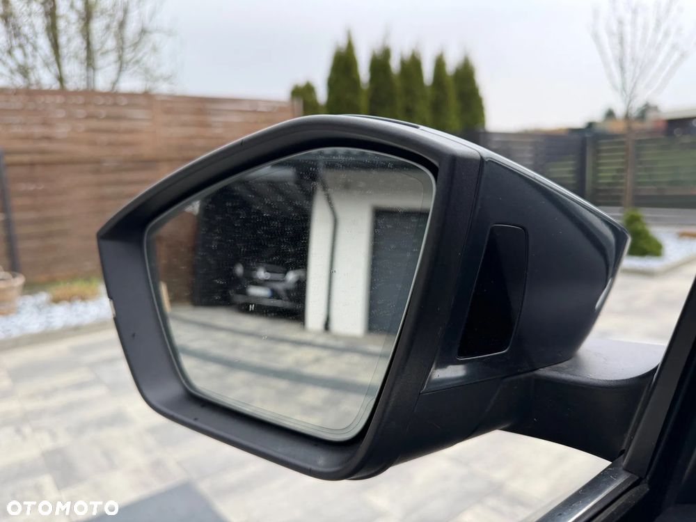 Skoda Octavia 2.0 TDI SCR Style DSG - 22