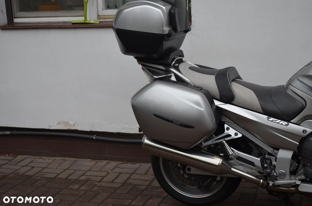 Yamaha FJR - 11
