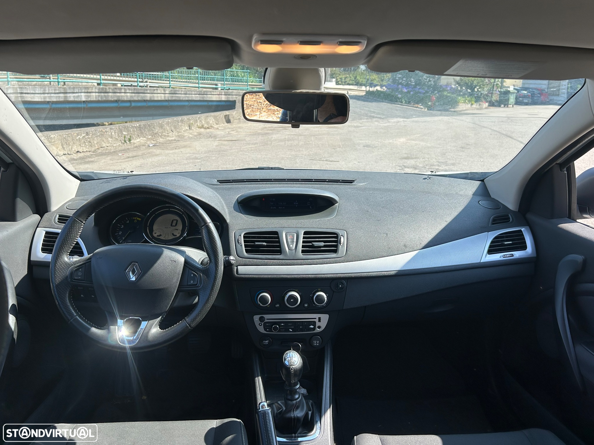 Renault Mégane Sport Tourer 1.5 dCi Limited SS - 7