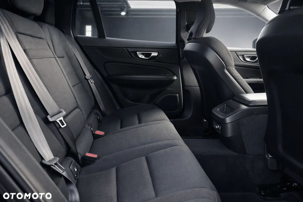 Volvo V60 D3 Momentum - 13