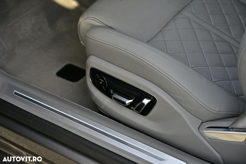 Audi A8 60 TFSI e quattro tiptronic - 32