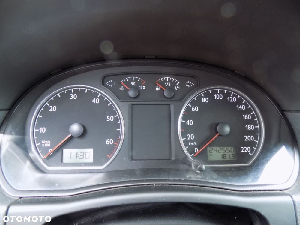 Volkswagen Polo - 10