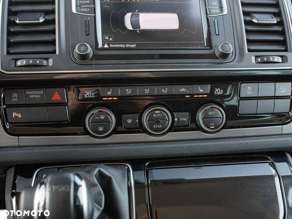Volkswagen Multivan - 17